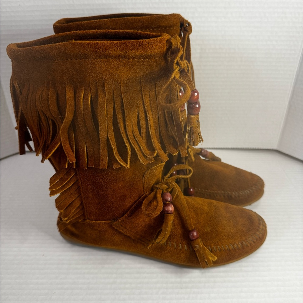 Minnetonka Fringe Lace Up Boho Boots W/ Beads 9